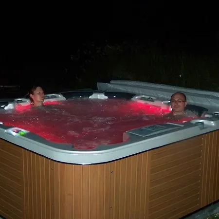 Les Hauts Du Val - D'hotes Hotell 3*
