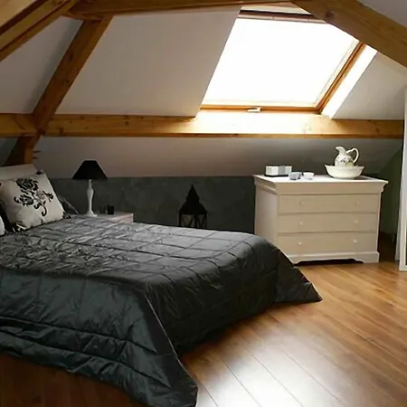 Les Hauts Du Val - D'hotes 3* Párizs