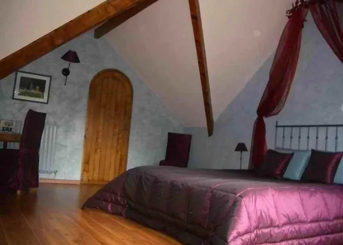Hotel Les Hauts Du Val - D'hotes 3*