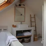 Les Hauts Du Val - D'hotes Párizs
